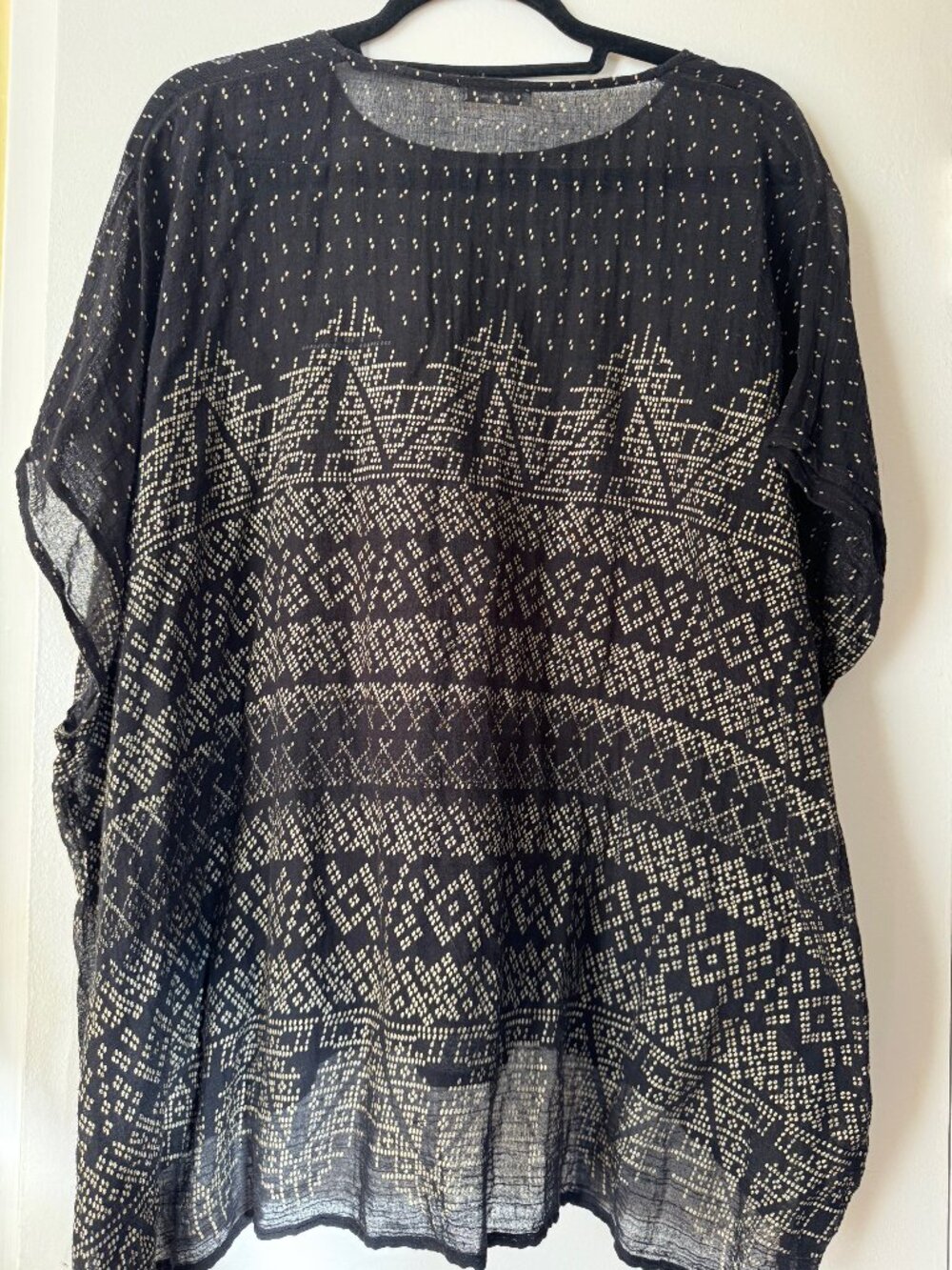 Mes Demoiselles Paris Sheer Printed Top / Ruana One Size